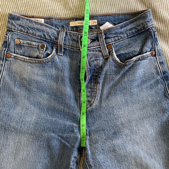 Levi’s wedgie jeans - Picture 3 of 5